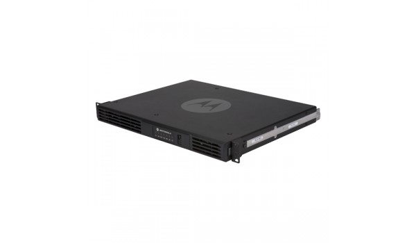 AAR10QCGANQ1AN Motorola SLR 5000 DIgital or Analog TRBO repeater 
