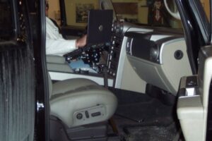 Telescoping Computer Base for 2000-2014 Chevrolet Tahoe/GMC Yukon